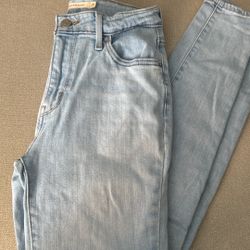 721 High Rise Skinny Jeans