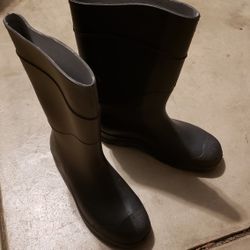 Rubber Boots. Size 10. New $15