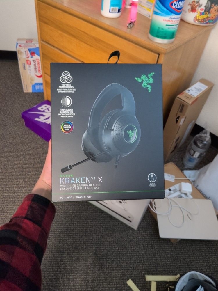 *Sealed* Razer Kraken V3 X Wired USB Gaming Headset w/Razer Chroma RGB