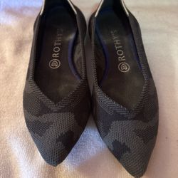 Rothy’s Ballet Flats Dark Camo Flats size 8 Navy Grey Combo 