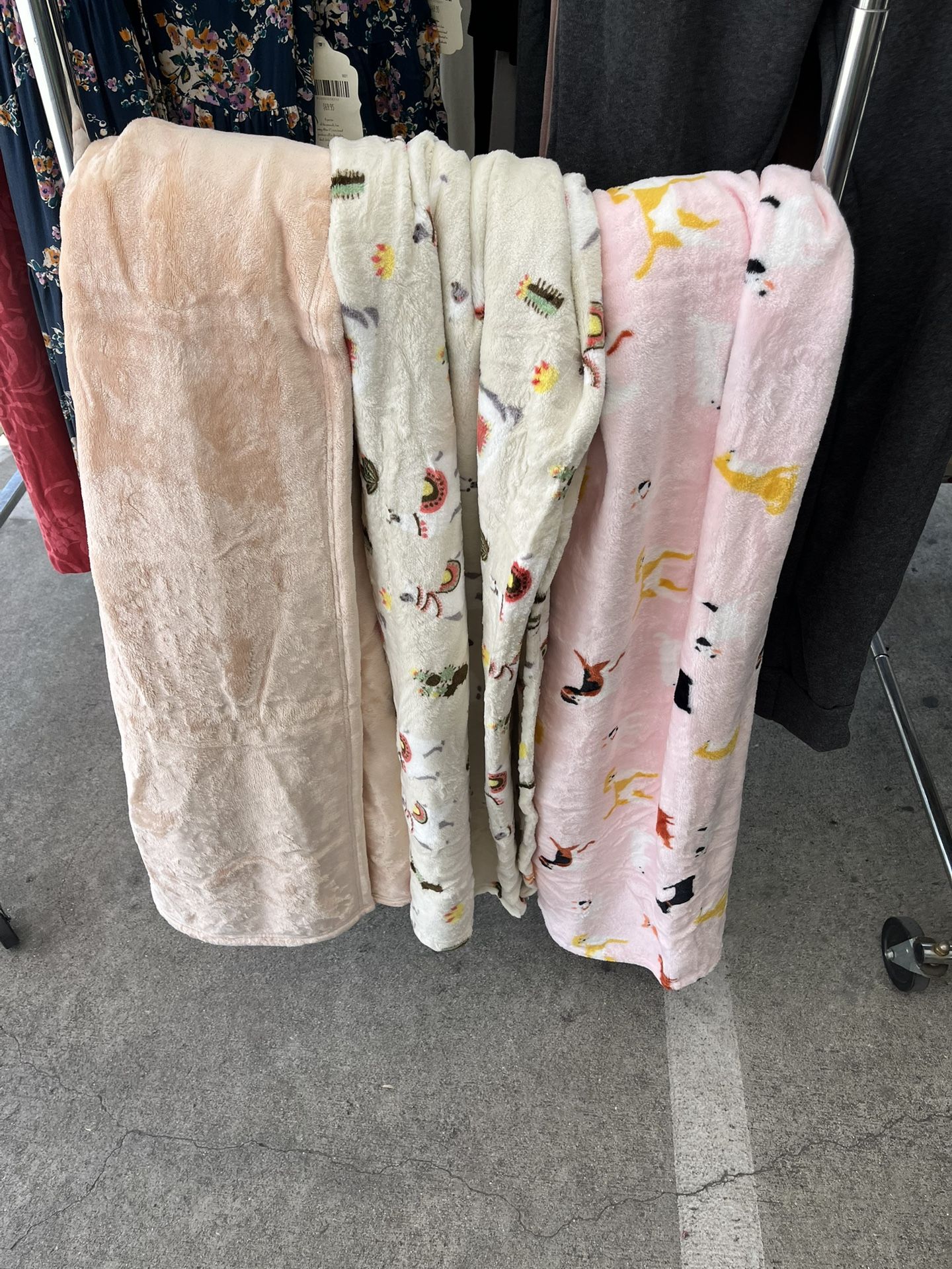 Beautiful Warm Blankets $5 Each 