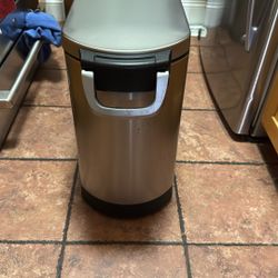 Simplehuman Dog Food Container With Scooper