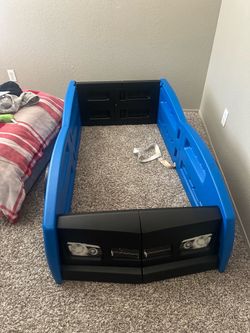 Toddler size Car bed frame