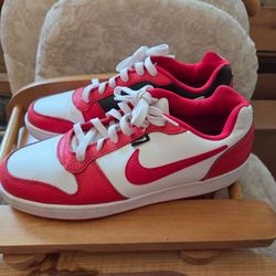 Men's Nike shoes