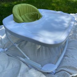 Joovy Spoon B Baby Walker & Activity Center Featuring Super-Sized Tray with Dishwasher-Safe Insert, Ultra-Wide Base, Three Adjustable Heights, and Rea