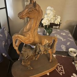 Solid wood carving horse Originally Price 500$ 