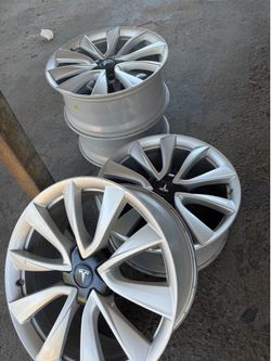 Rims Tesla 20”