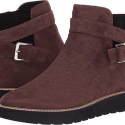 New Naturalizer Aster Suede Booties Size 7
