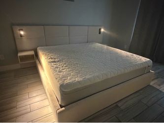 King size bed
