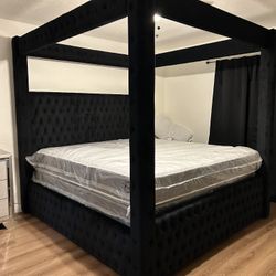 Brand New Elegant Tufted Queen Size Canopy Bed Frame