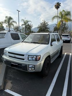 1998 Infiniti QX4