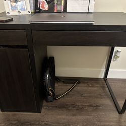 Office Desk With Chair
