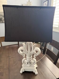White Fleur-de-Lis Table Lamp