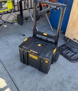 Dewalt rolling tool box