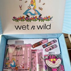 Wet n Wild Alice in Wonderland Makeup Set 💖 Limited Edition (FULL SET)