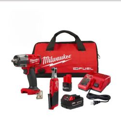 Milwaukee M18 FUEL Mid Torque 1/2 in. Impact Wrench w/ M12 FUEL 3/8 in. Ratchet & Battery/Charger Combo Kit
