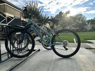 Nishiki Girls Pueblo 26 Mountain Bike And Bike Lock for Sale in