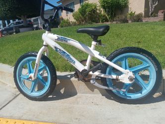 Kids Bicycle sz 16 tires