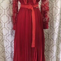 New Red Dress Size 8-10 Classic 