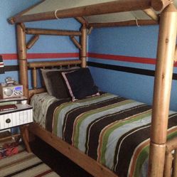 Twin Size Bed Set 