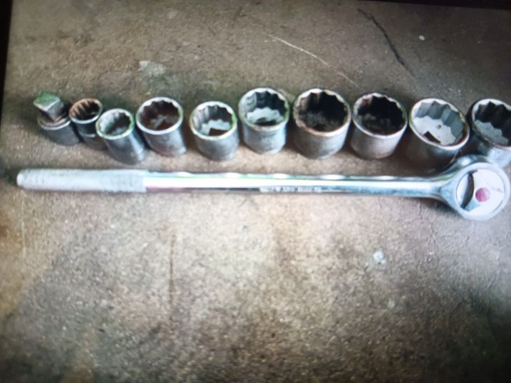 Socket Tools 3/4 Drive+ Ratchet 