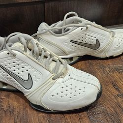 Nike Sneakers Size 6