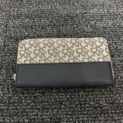 DKNY Vela Large Zip Around Logo Pattern Wallet Black/ Tan 