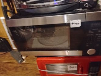 Silver great condition microwave $55 no less