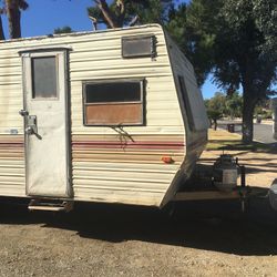 1998 Layton Travel Trailer