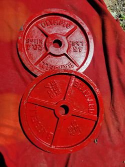 OLYMPIC.  2" HOLE  45LB PLATES TOTAL 90lbs 
2-45s
11525 S HALSTED /7111.S WESTERN 
80$  CASH ONLY AS IS