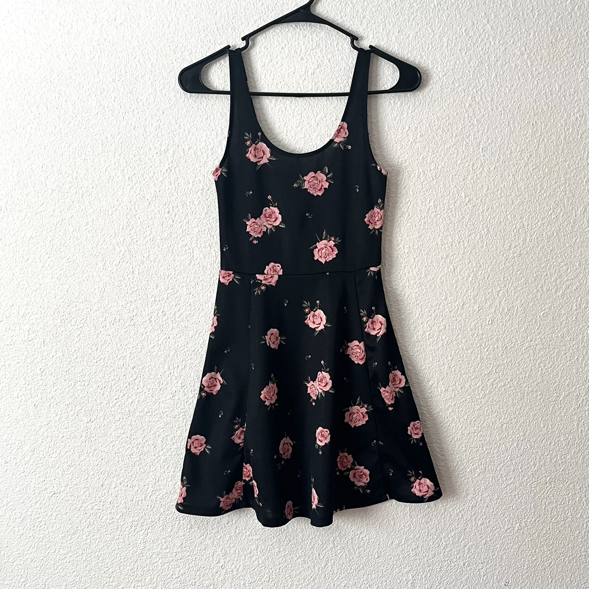 Divided By H&M Scoop Back Black Floral Fit Flare Stretch Casual Mini Dress Size 2
