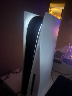 PS5 Disc Edition w/ Controller & Cables – Works Great (Read Description)