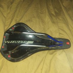 Specialized henge Bike Saddle