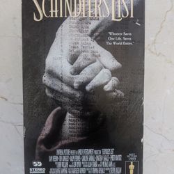 Schindler's List VHS (2 Tapes)
