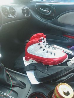 Air Jordan 9 retro white gym red size 9 1/2