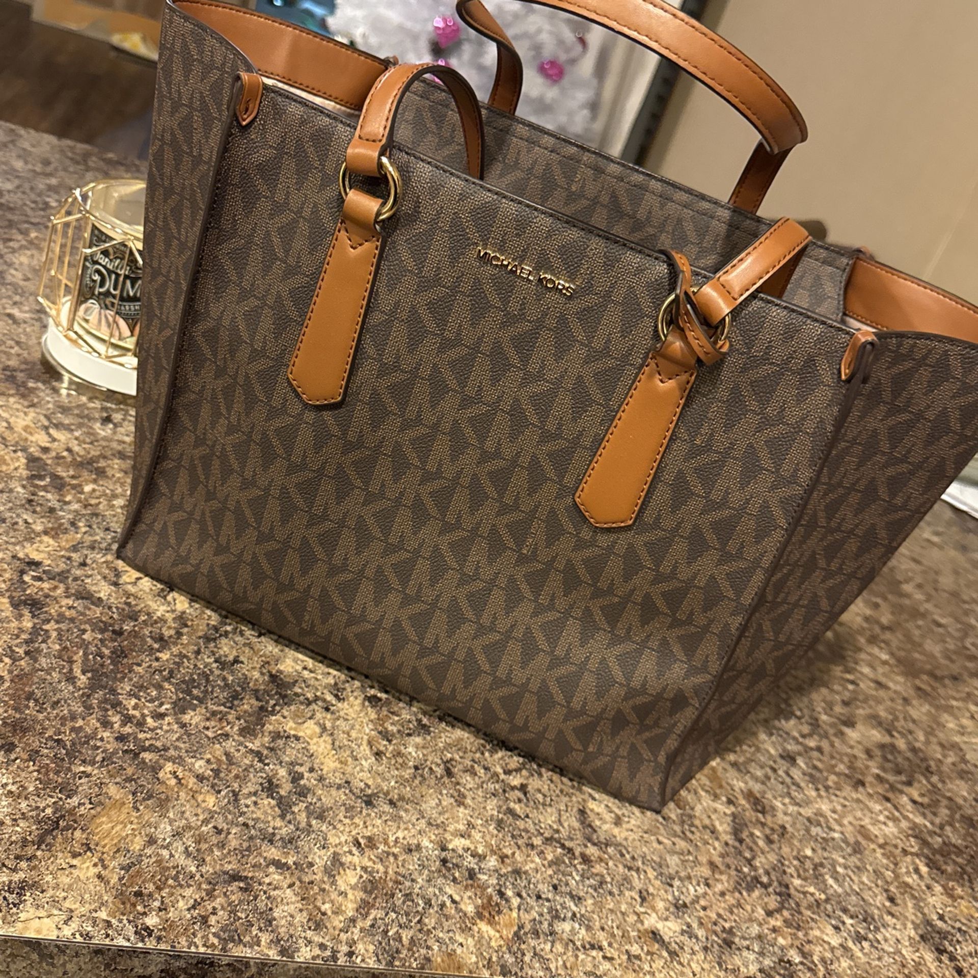 MK Purse