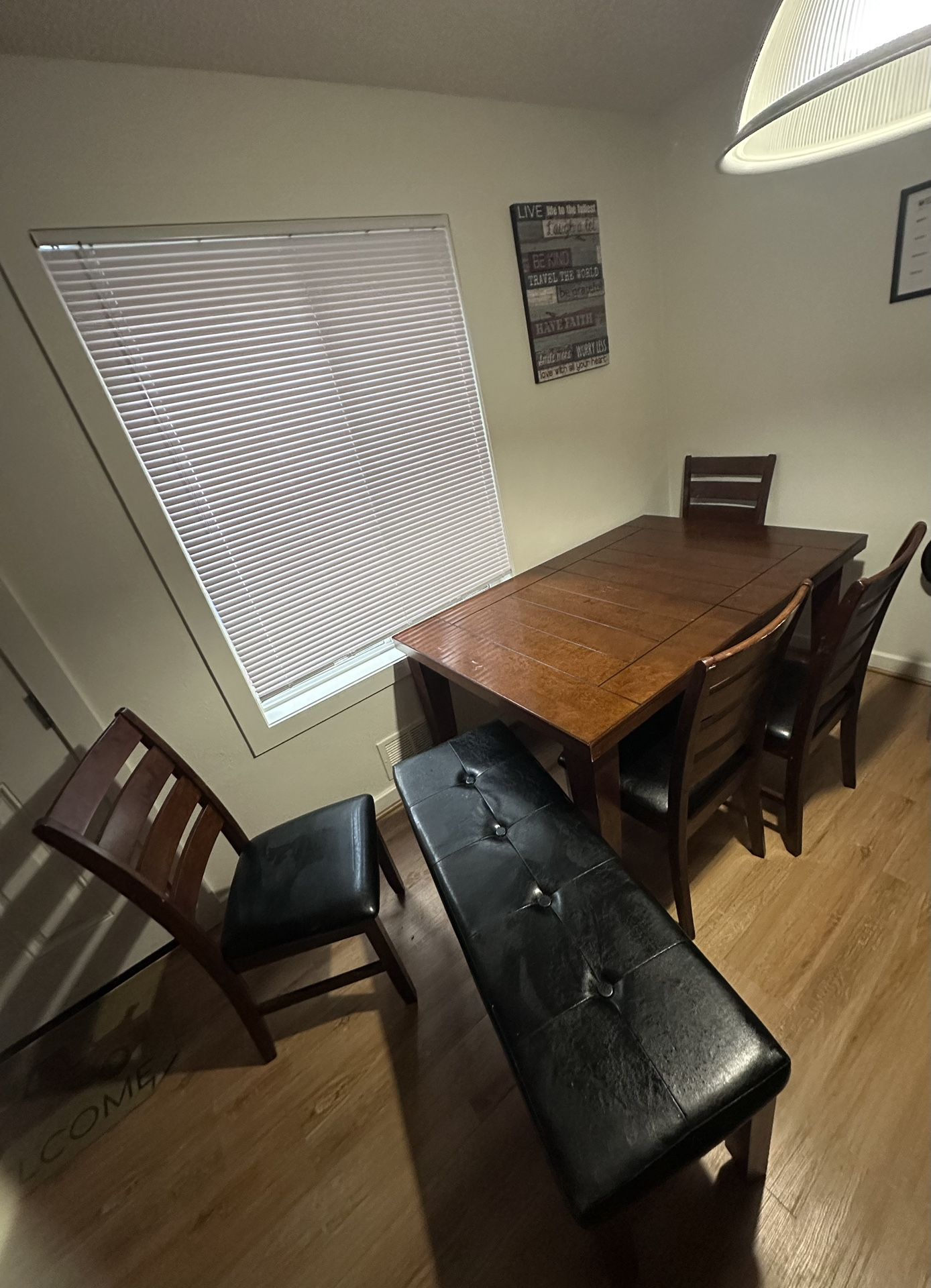 $100 OBO Extendable Dining Room Table