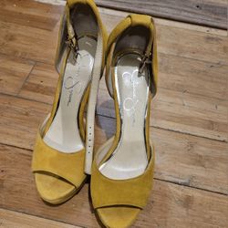 Jessica Simpson Yellow Heels 