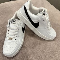 Nike Air Max Sneakers