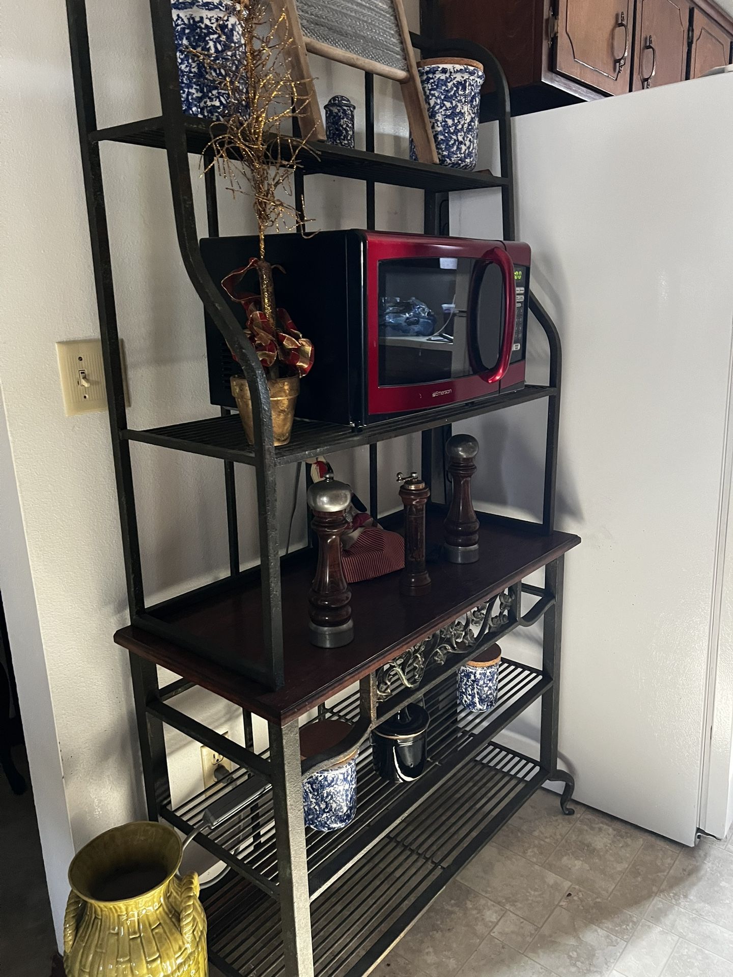 Shelf- Free Pick Up Now.
