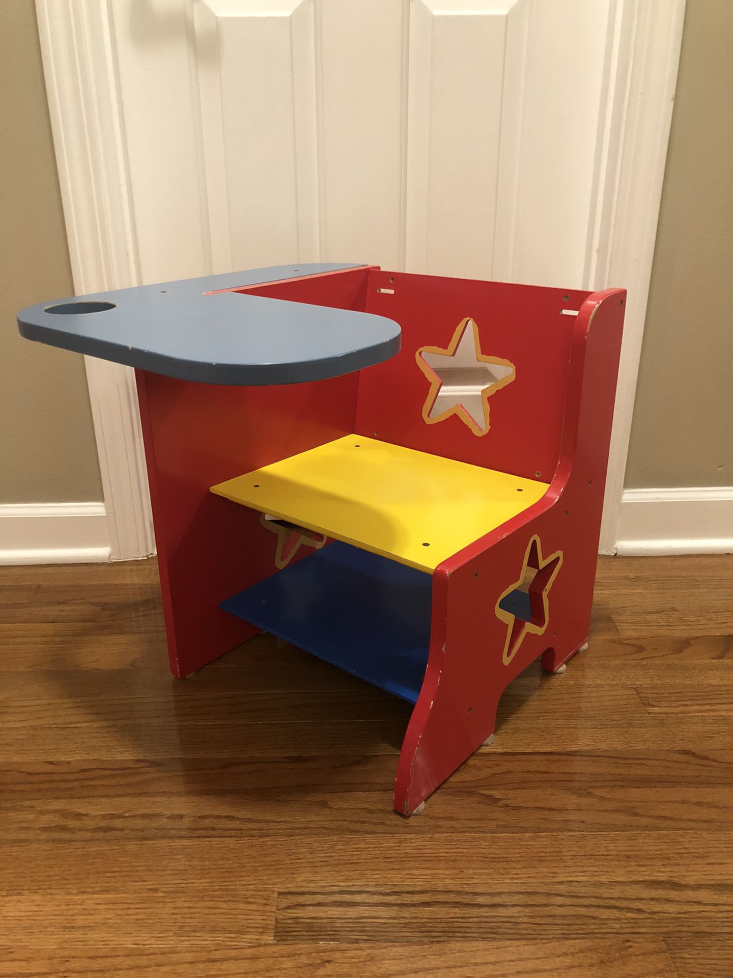 Kids table Desk With Storage And Cup holder. Well Loved But Still Functuonal. $20 Cash At Pickup In Apex
