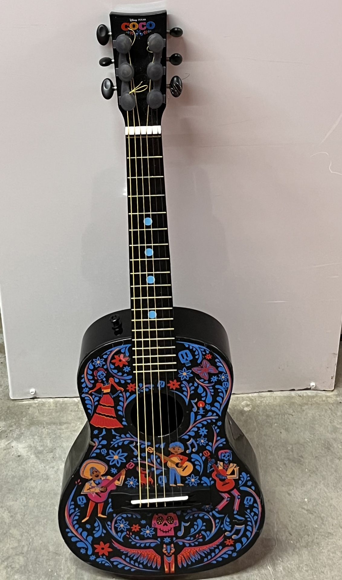 Real Large Kids Guitar Disney Pixar Coco Acoustic Guitar Exclusive Limited Edition Black Edition