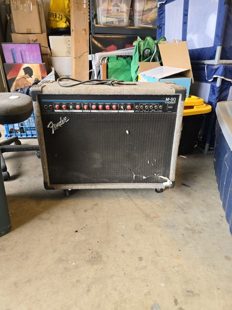 Fender M80 Chorus