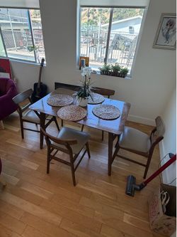 dining room set