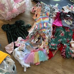TONS OF BABY CLOTHES