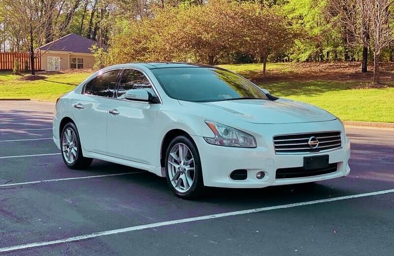 Excellent condition 11 Nissan Maxima S
