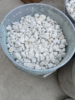 White Gravel White Rocks