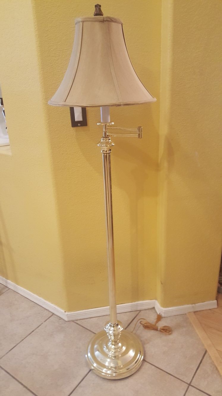 Floor lamp