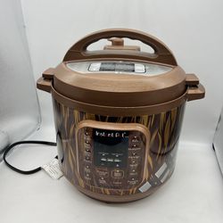 Star Wars Special Edition Instant Pot Duo Pressure Cooker Chewbacca 8-Qt