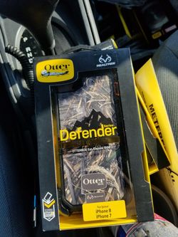 iPhone 7/8 Otterbox Camo